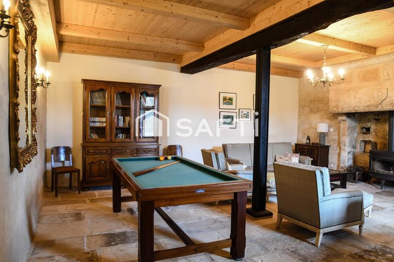 Propriété - 432 m² - 8 pièces