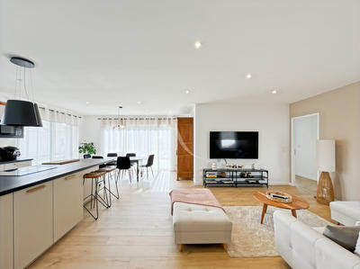 Maison - 93 m² - 4 pièces