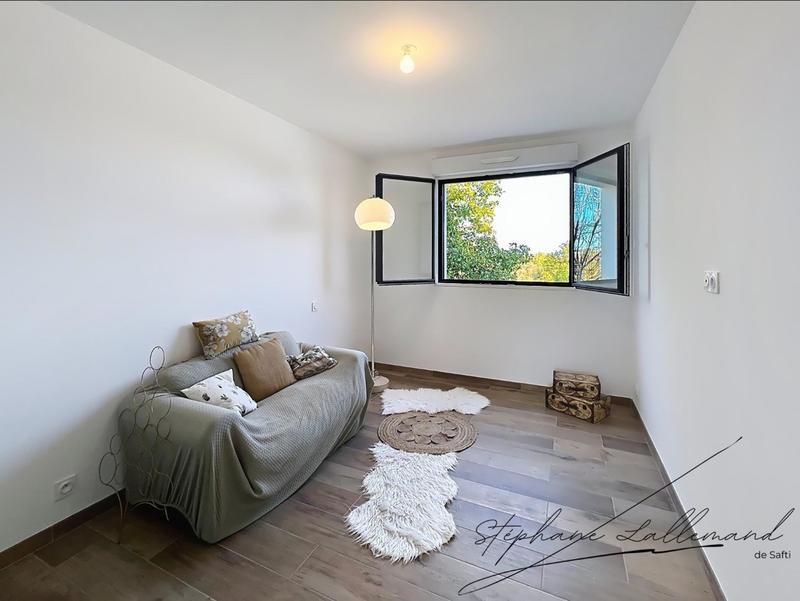 Maison - 190 m² - 5 pièces