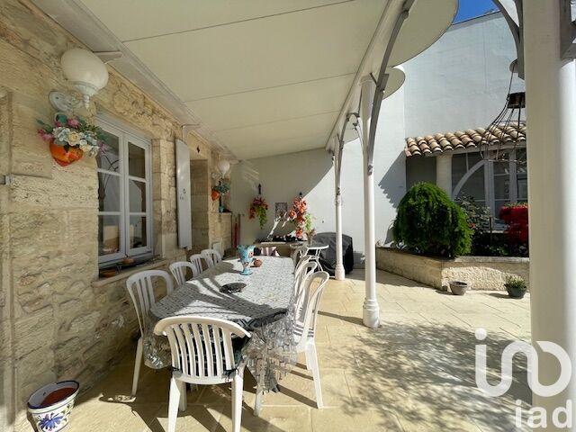 Maison - 288 m² - 9 pièces