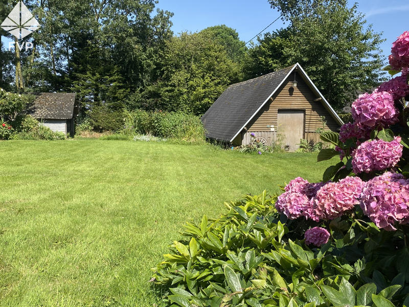 Propriété - 272 m² - 10 pièces