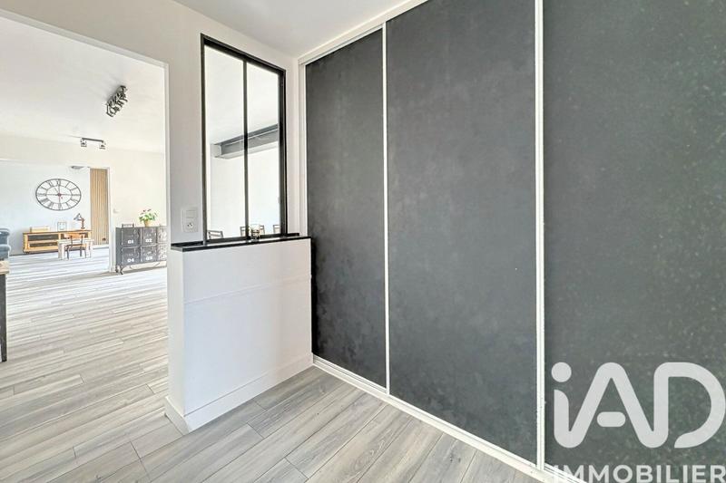 Maison - 240 m² - 7 pièces