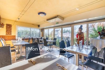 Fonds de commerce - Local commercial - 104 m²