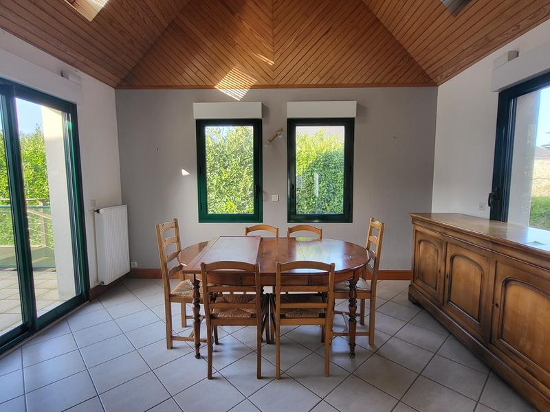 Maison - 178 m² - 9 pièces