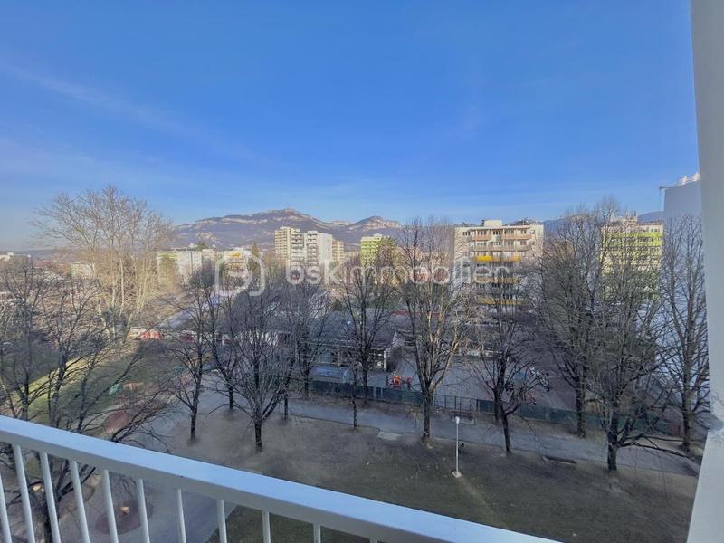 Appartement - 79 m² - 4 pièces