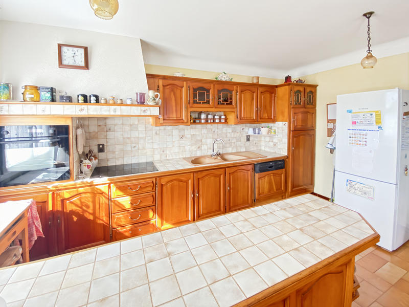 Maison - 192 m² - 6 pièces