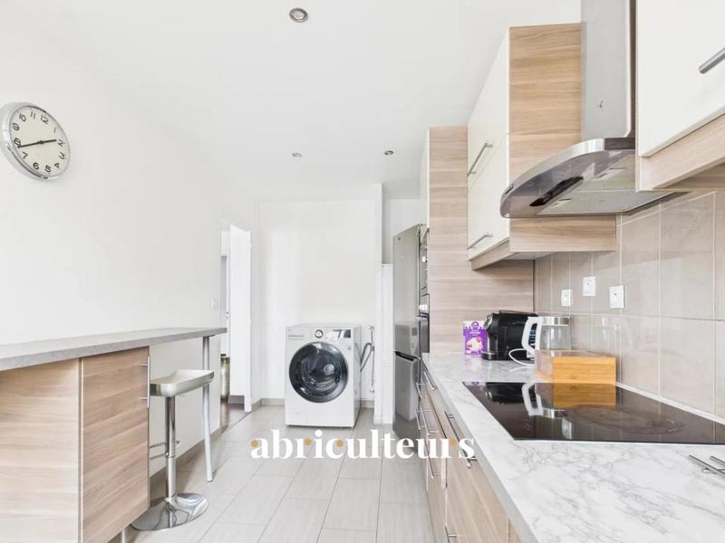 Appartement ancien - 90 m² - 5 pièces