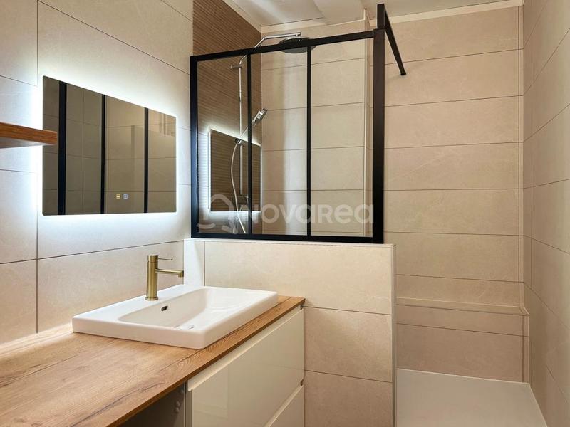 Appartement - 85 m² - 4 pièces