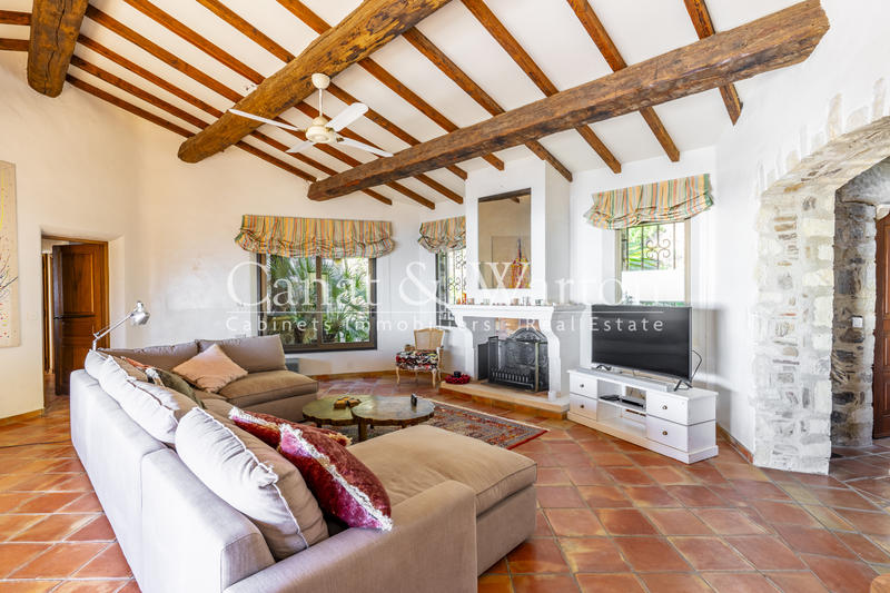 Villa - 175 m² - 6 pièces