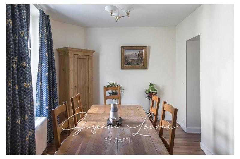 Villa - 253 m² - 10 pièces