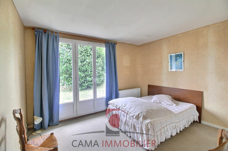 Maison - 190 m² - 8 pièces