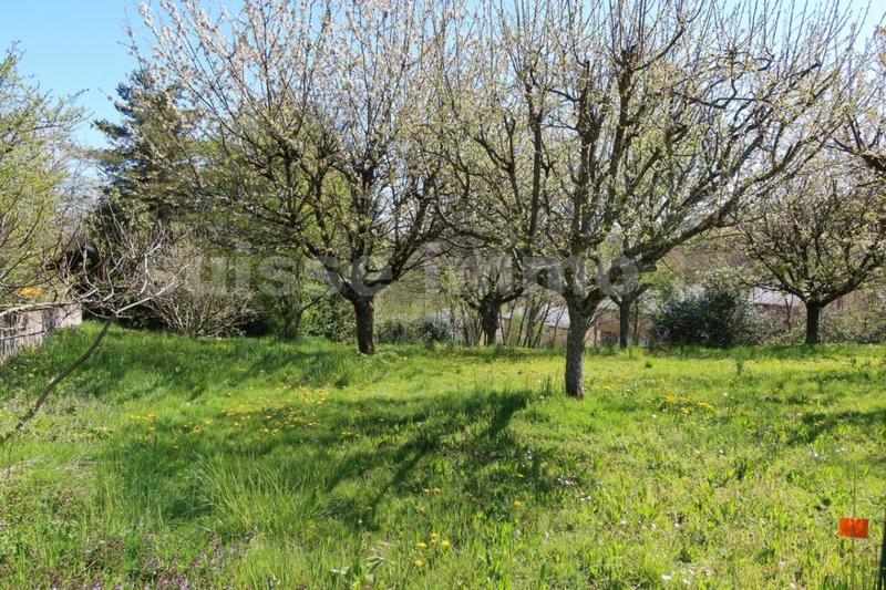 Terrain constructible - 1 000 m²