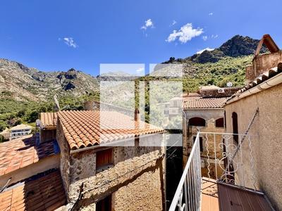 Maison de village - 88 m² - 4 pièces