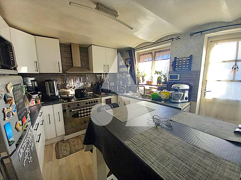 Maison - 103 m² - 7 pièces