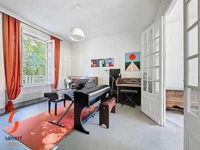 Maison - 121 m² - 7 pièces