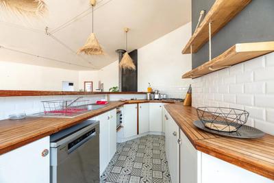 Appartement - 200 m² - 4 pièces