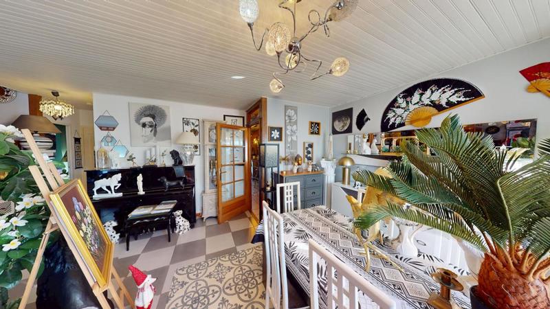 Maison - 143 m² - 5 pièces