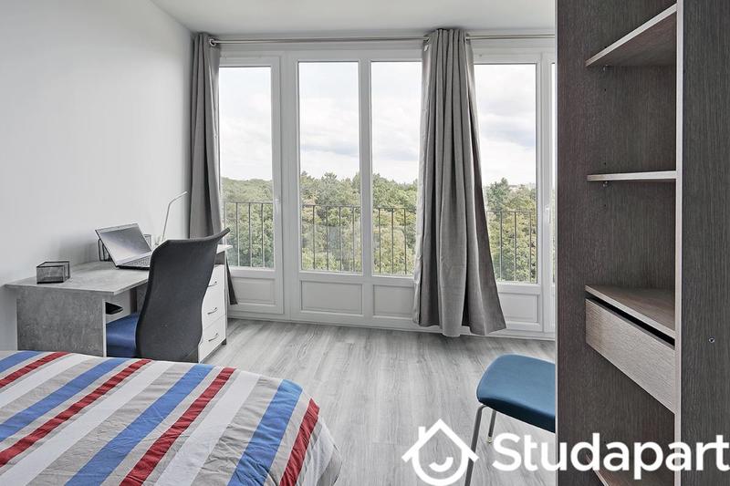 Chambre - 10 m² - 1 pièce