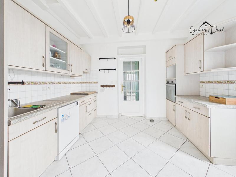 Maison - 90 m² - 5 pièces