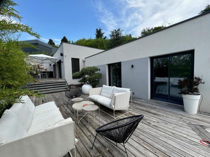 Villa - 180 m² - 6 pièces