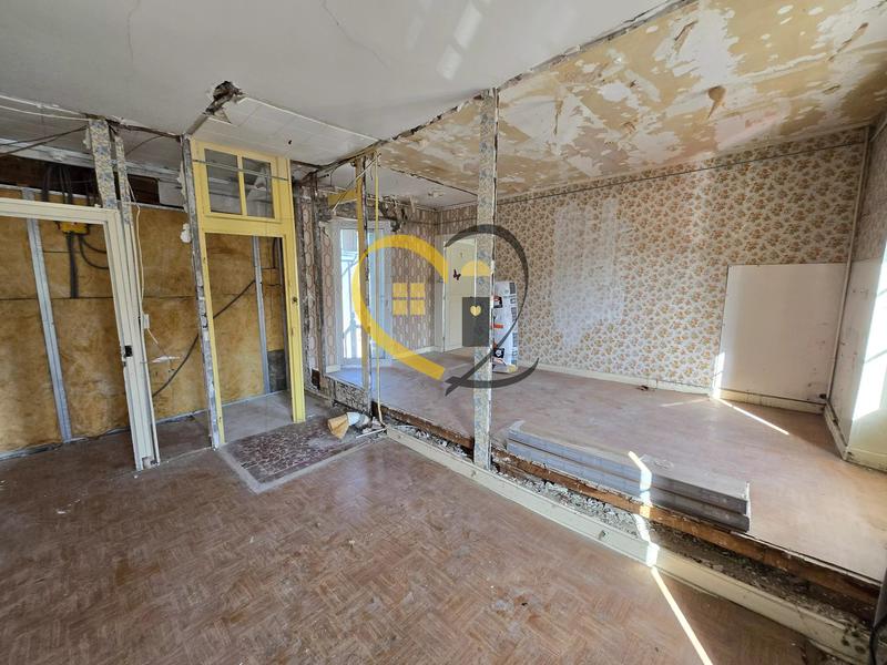 Immeuble mixte - 170 m² - 6 pièces