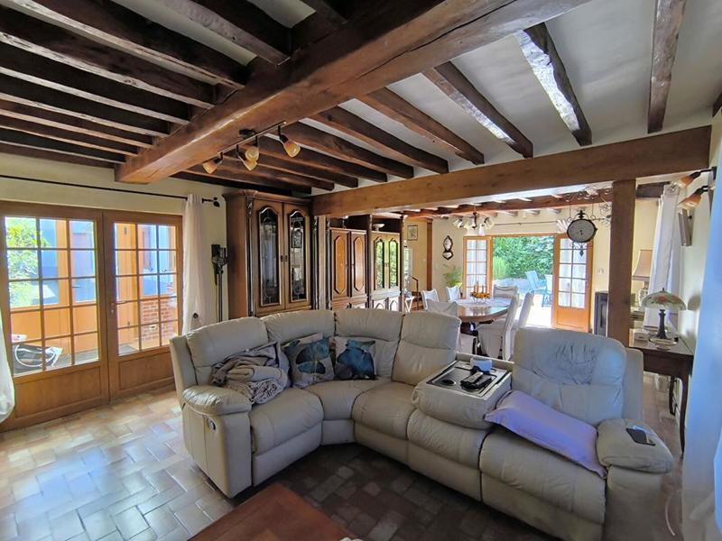 Maison - 223 m² - 8 pièces