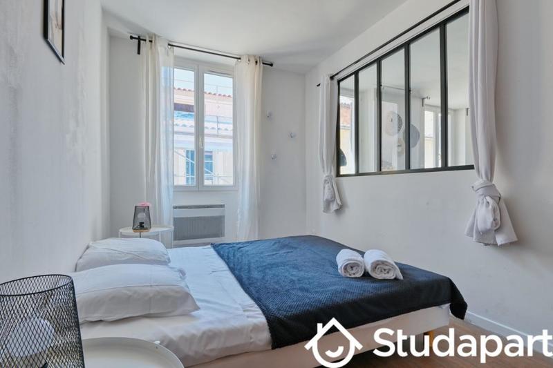 Chambre - 9 m² - 1 pièce