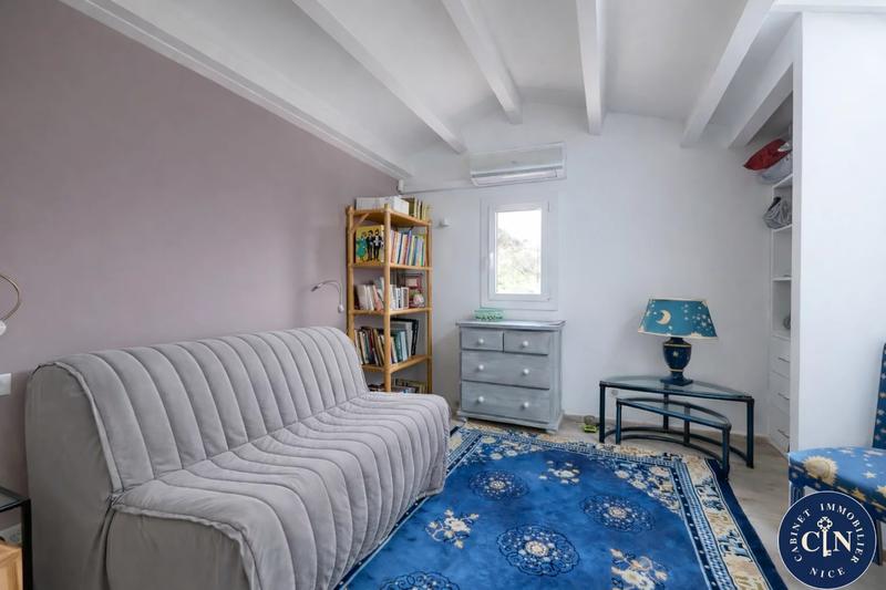 Appartement - 98 m² - 3 pièces