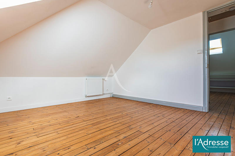 Maison - 87 m² - 5 pièces