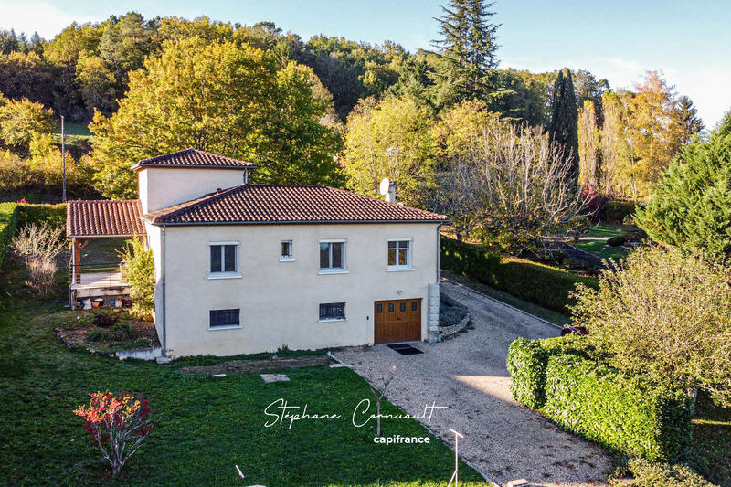 Maison - 96 m² - 4 pièces