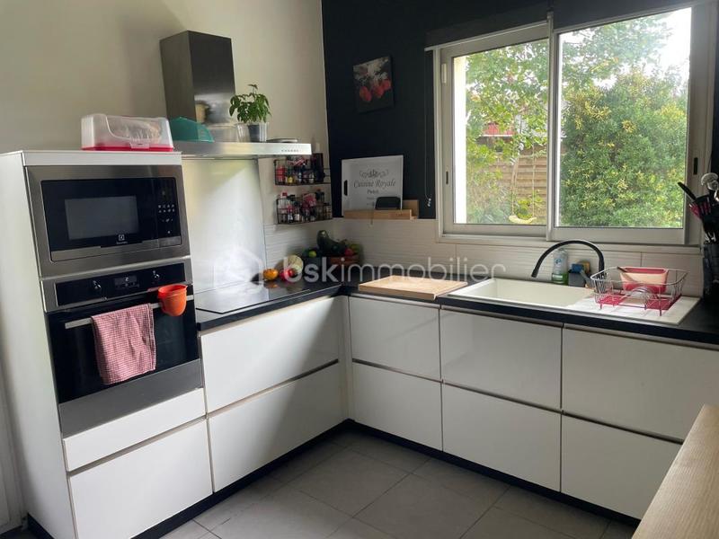 Maison en pierre - 180 m² - 5 pièces