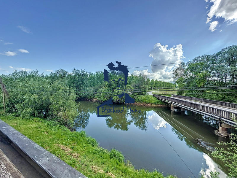 Local d'activités - 325 m²