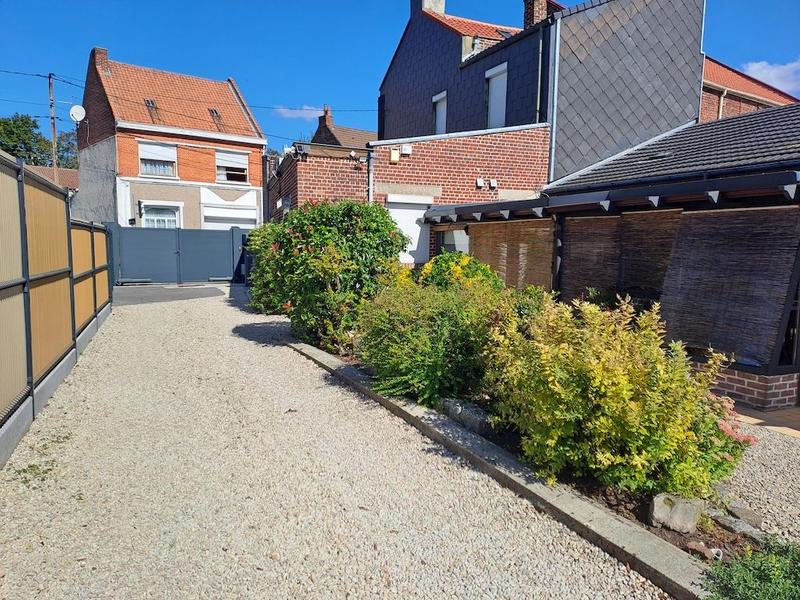 Maison - 192 m² - 3 pièces