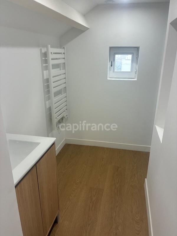 Maison - 147 m² - 9 pièces