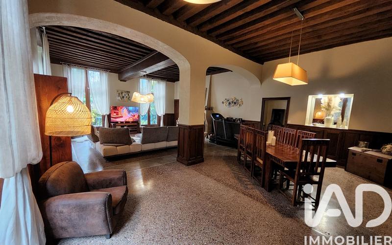 Maison - 313 m² - 10 pièces