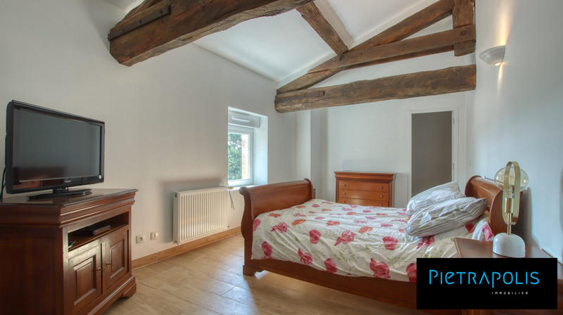 Maison - 276 m² - 8 pièces