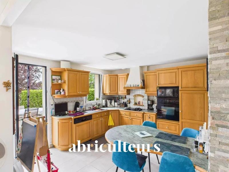 Maison - 117 m² - 7 pièces