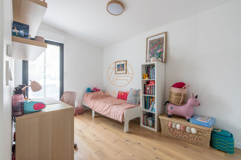 Appartement - 83 m² - 4 pièces