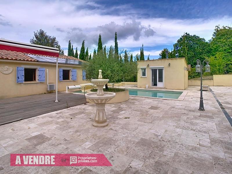 Maison - 200 m² - 6 pièces