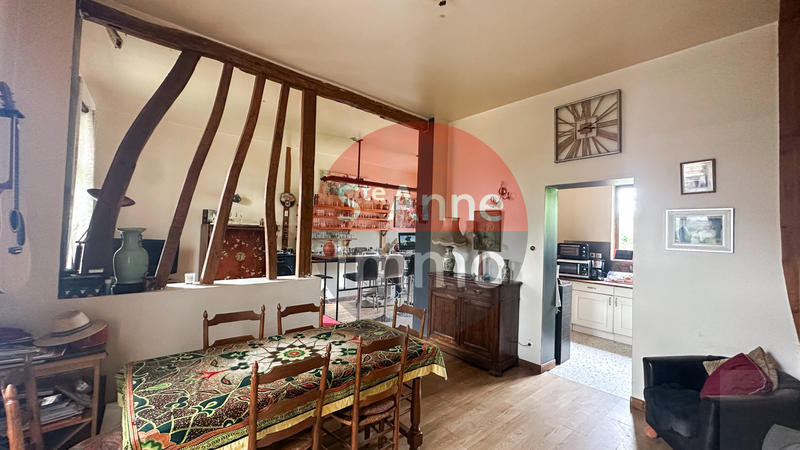 Maison - 240 m² - 4 pièces