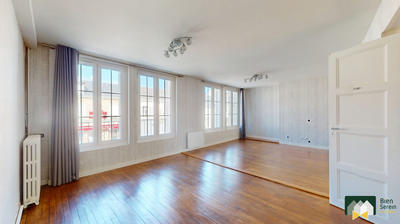 Appartement - 80 m² - 3 pièces