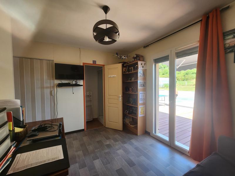 Maison - 102 m² - 5 pièces