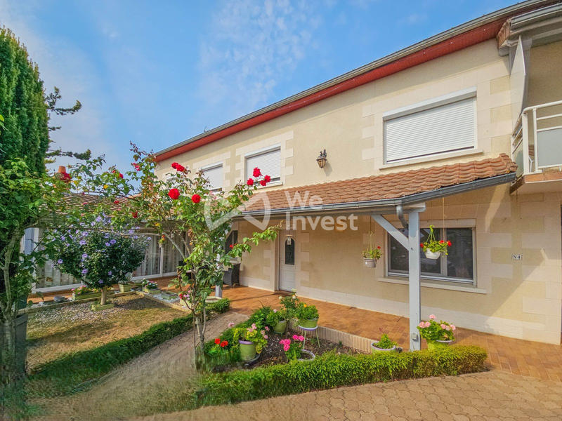 Maison - 320 m² - 11 pièces