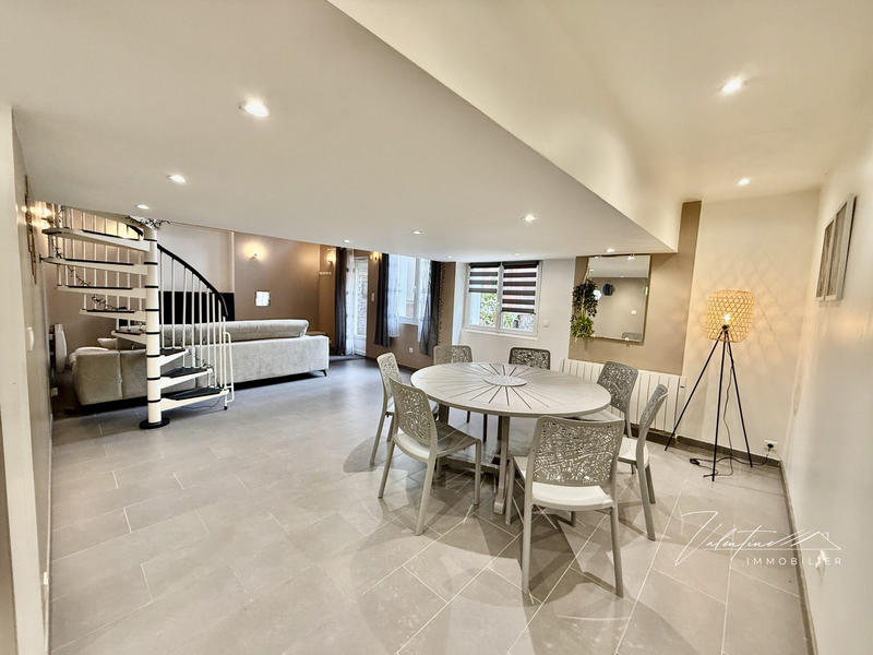 Appartement - 89 m² - 3 pièces