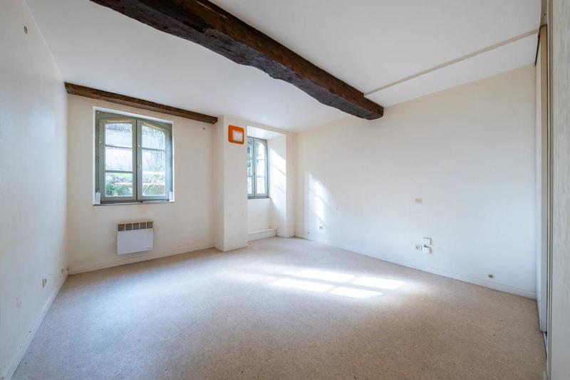 Maison - 333 m² - 15 pièces