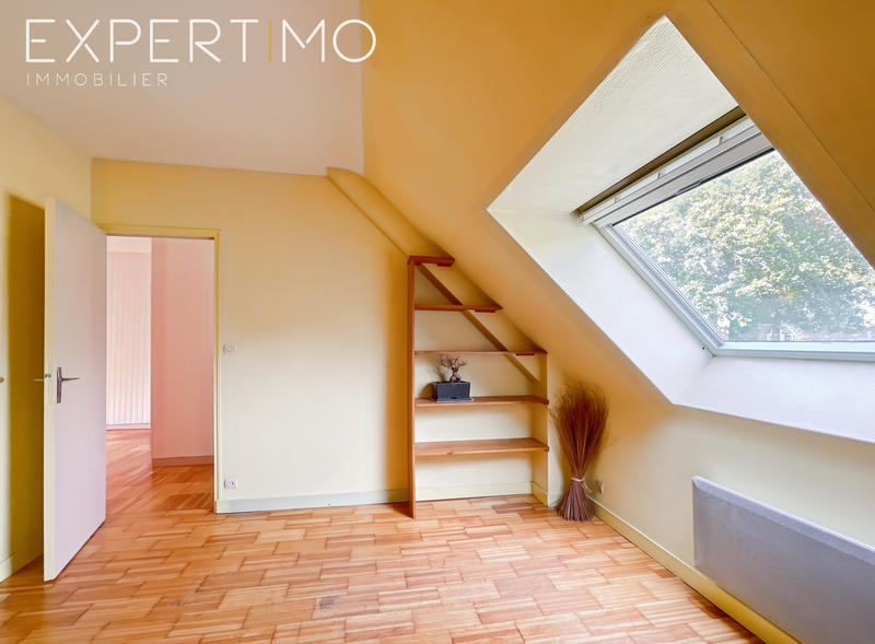 Maison - 121 m² - 6 pièces