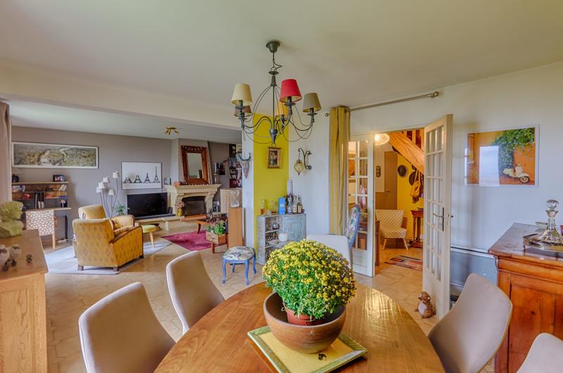 Maison - 138 m² - 5 pièces