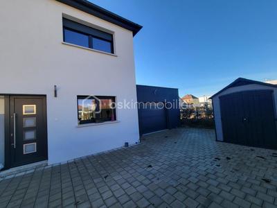 Maison - 110 m² - 5 pièces