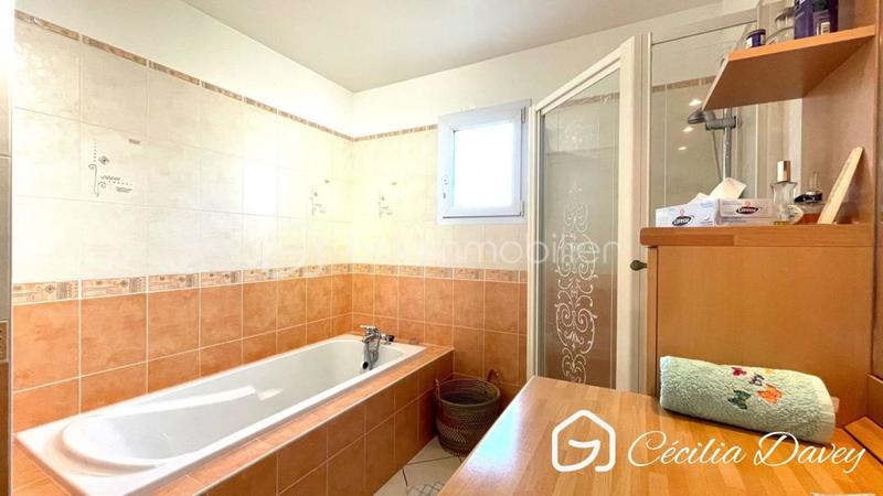 Maison de village - 105 m² - 5 pièces