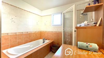 Maison de village - 105 m² - 5 pièces